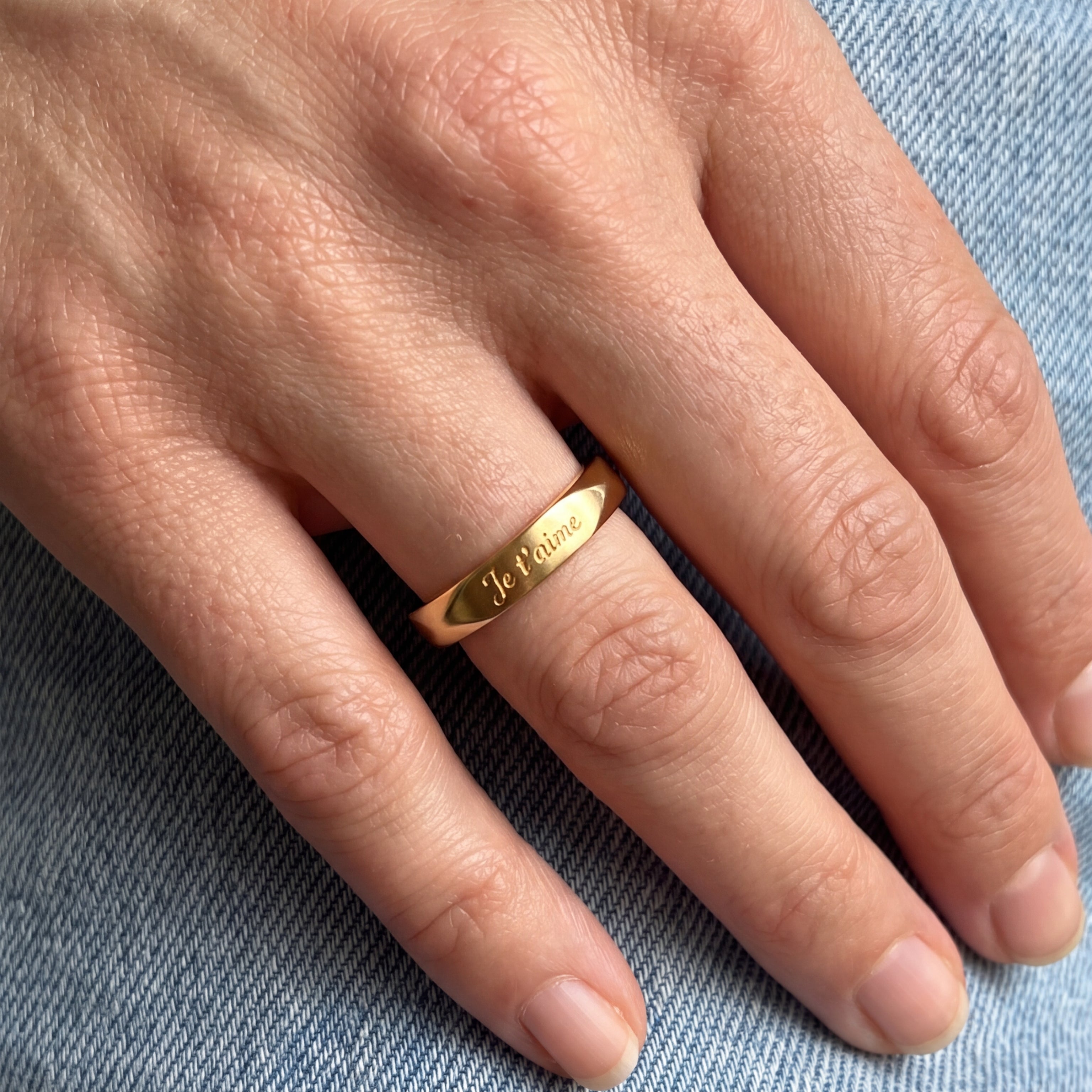 Love Script Band Ring VIP